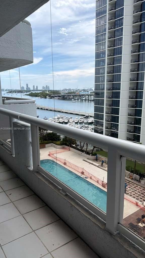 Building Photo - 1717 N Bayshore Dr