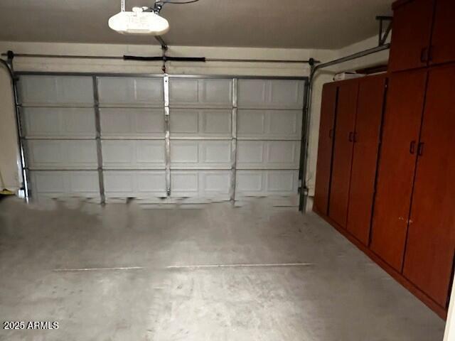 Building Photo - 18410 W Lundberg St