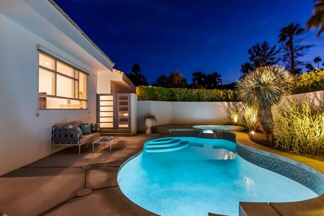 Building Photo - 48674 Vista Viejo Dr