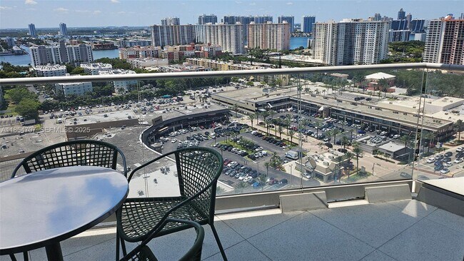 Building Photo - 16901 Collins Ave