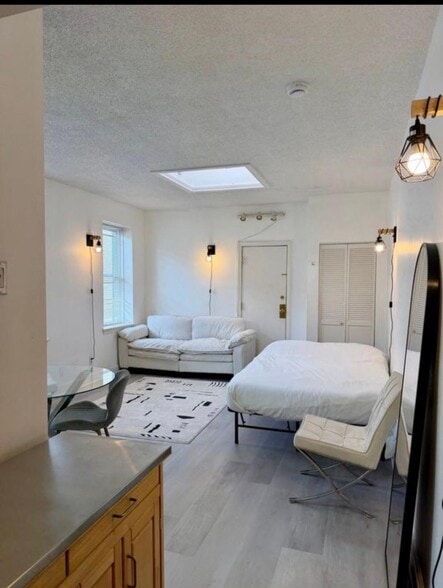 Building Photo - 1415 Commonwealth Ave