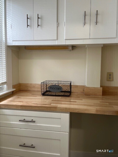 Building Photo - 1946 Chapel St