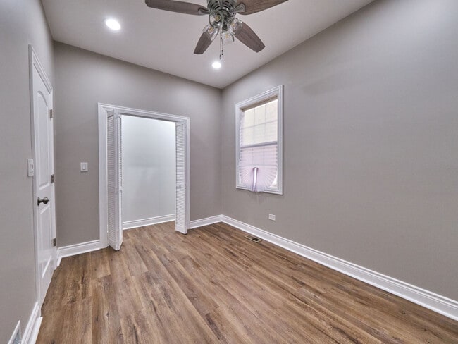 Building Photo - 12762 Elm St