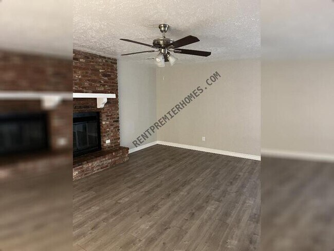 Building Photo - 4413 NW 12th St