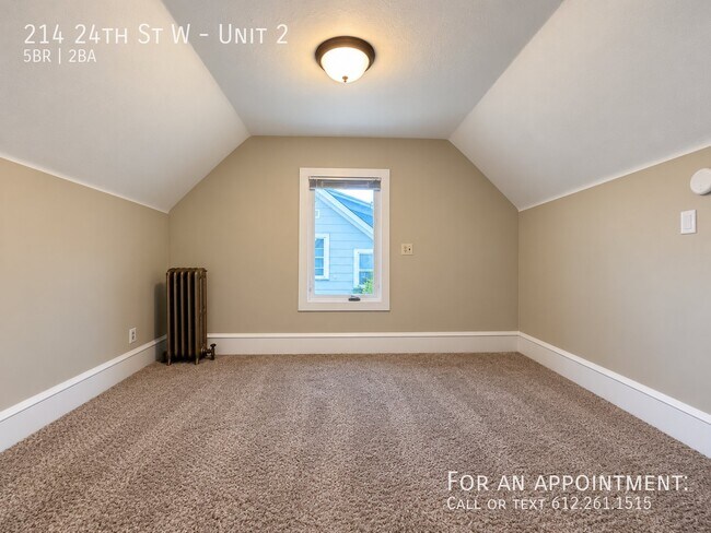 Building Photo - 214 W 24th St