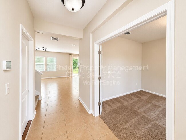 Building Photo - 145 Woodfield Ln