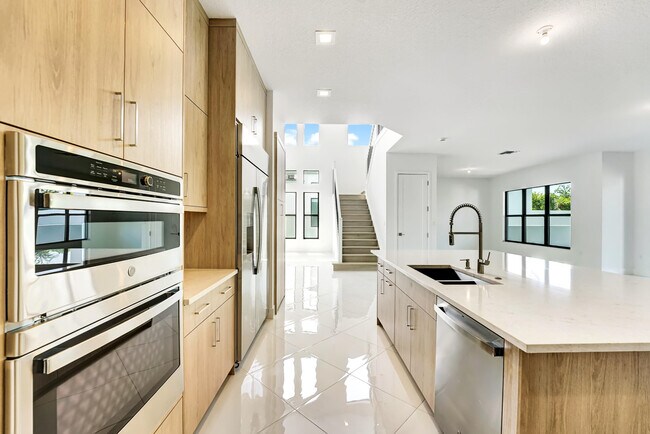 Building Photo - 9099 Silver Marsh Ln