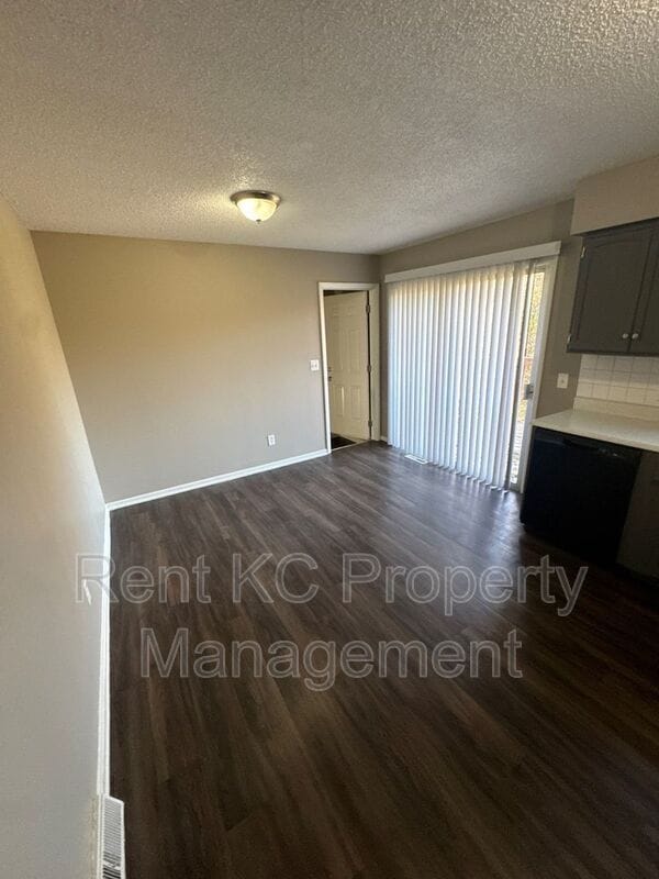 Building Photo - 218 SW 19th St