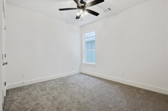 Building Photo - 518 Woodside Trl