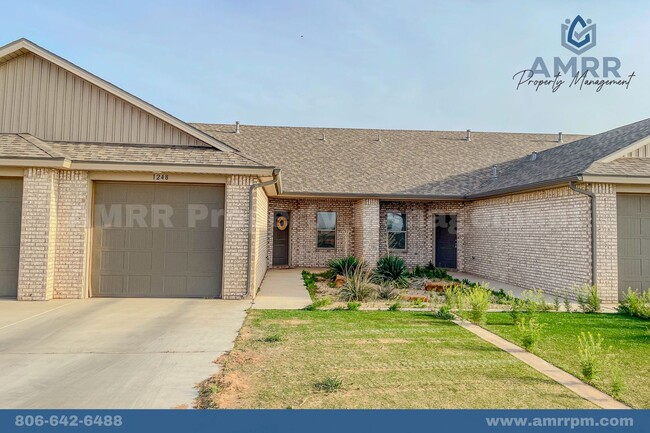 Primary Photo - 2 Bedroom Available For Pre-Lease!