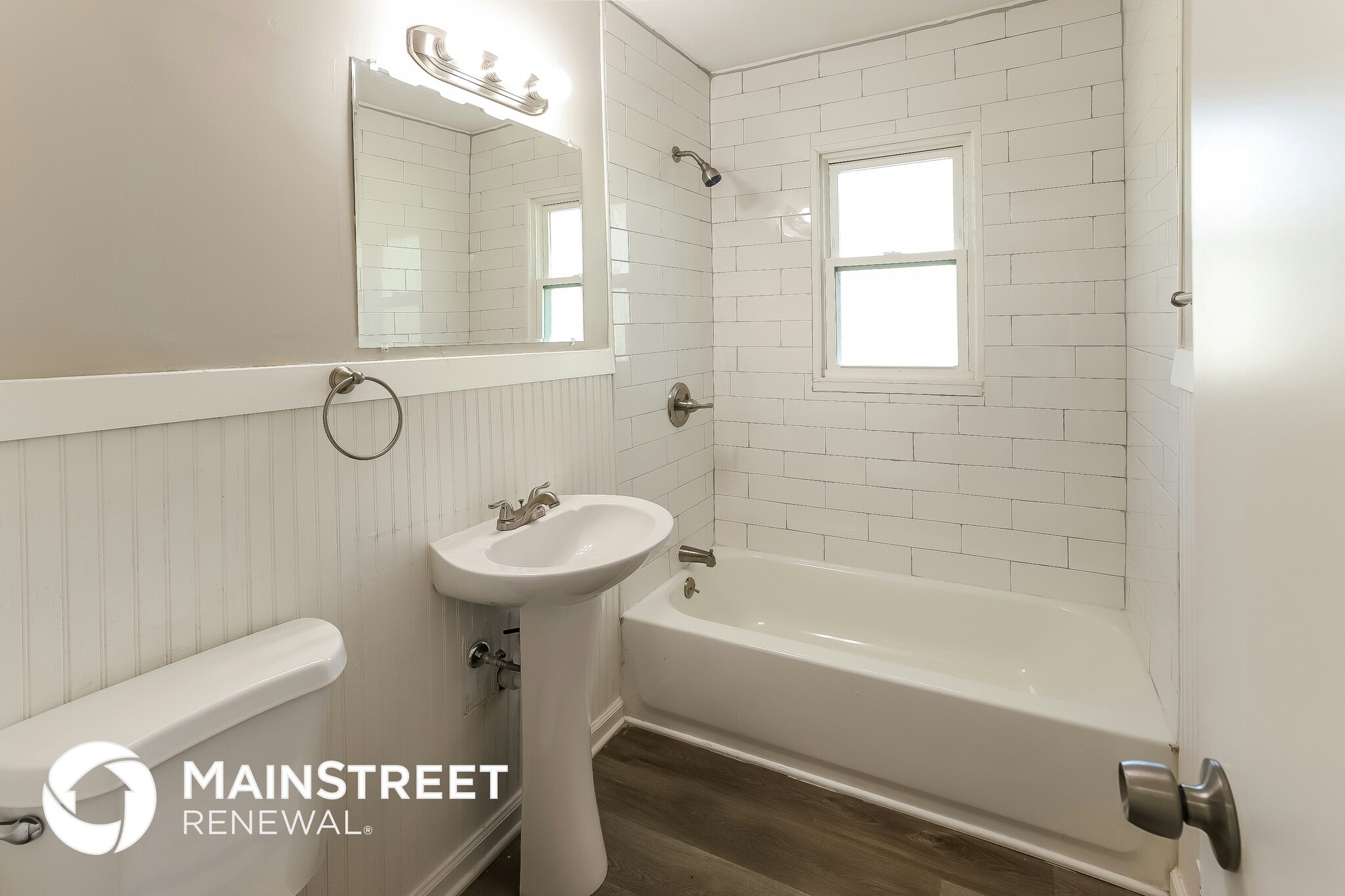 Building Photo - 4135 N Spruce Ave