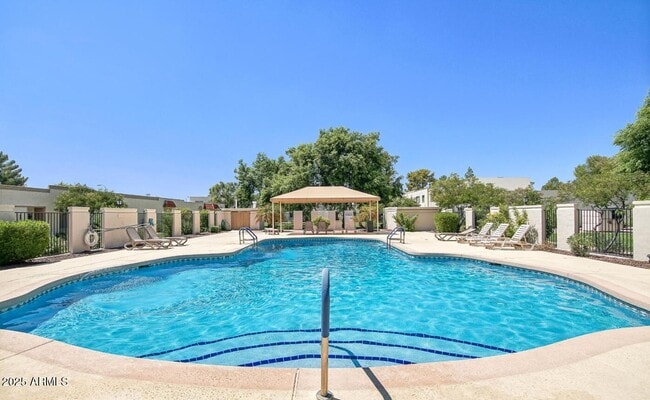 Building Photo - 5922 N 83rd St