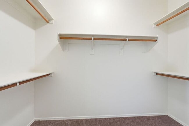Building Photo - 6658 S Stone Fly Dr