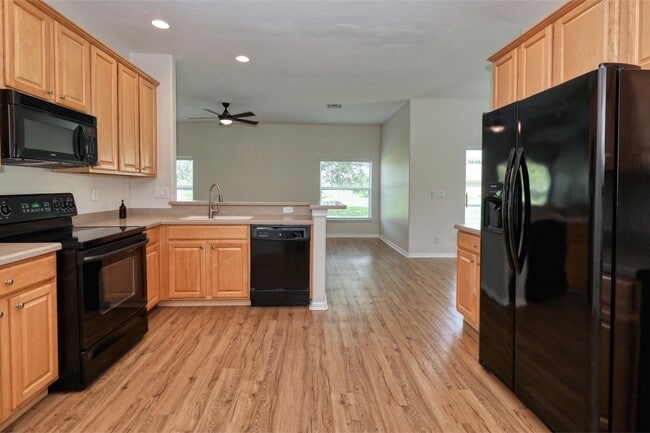 Building Photo - January Special offer 50% off First Month's Rent!  5 Bedroom In Cypress Cay in the Gateway Community