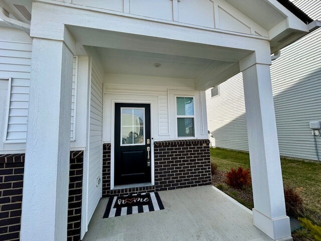 Building Photo - Beautiful Newly Built 4 Bed, 2.5 Bath Home - Loudoun Place Neighborhood