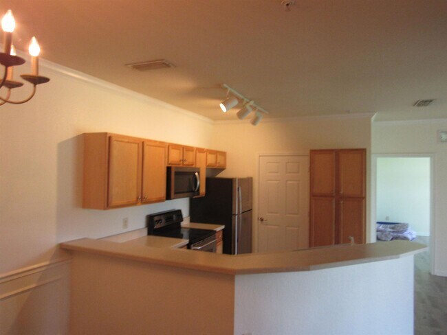 Building Photo - 255 Old Village Center Cir