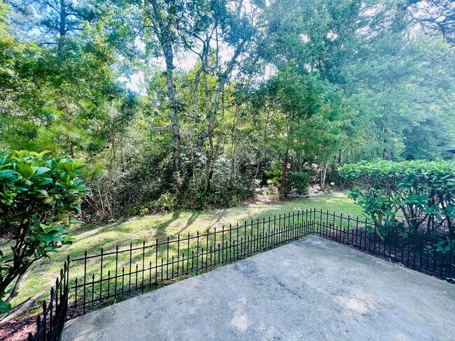 Building Photo - 3 Bedroom/2.5 Bath Townhome with garage in Wild Wing!