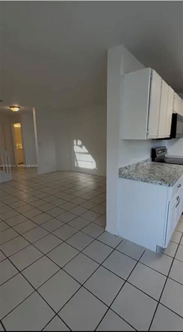 Building Photo - 127 SW 159th Way