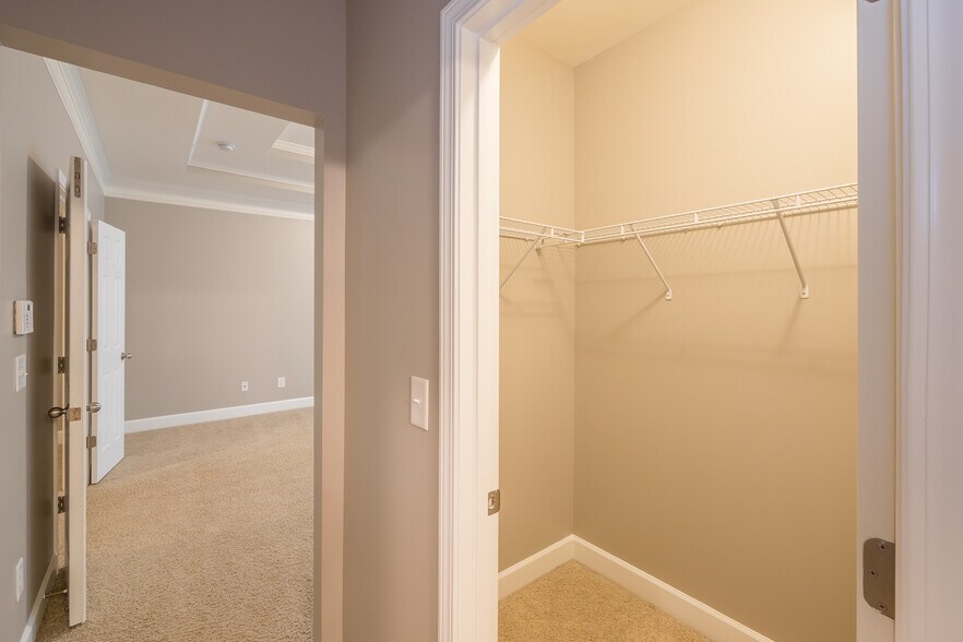 Master Closet #2 - 3633 Ashcroft Bend