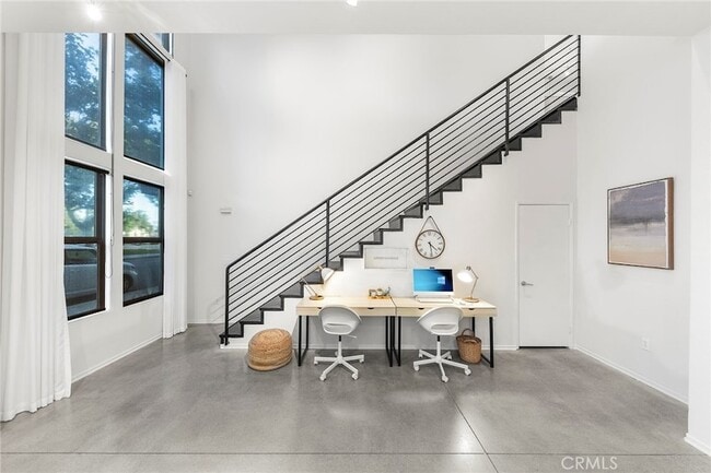 Building Photo - 210 N Spurgeon St