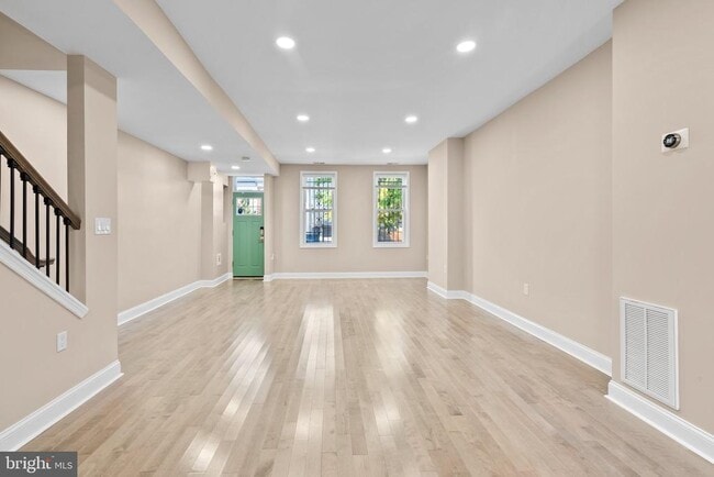 Building Photo - 1641 4th St NW