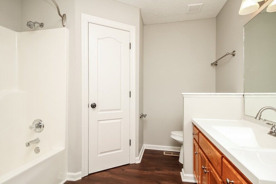 Building Photo - 1814 Lucille Ln