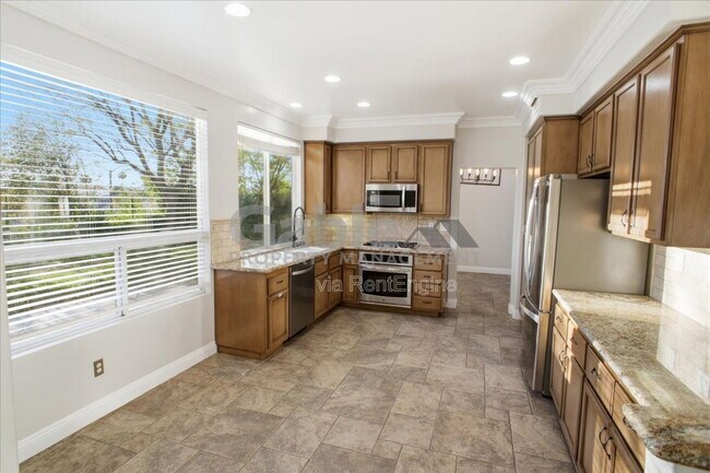 Building Photo - 27523 Wellsley Way