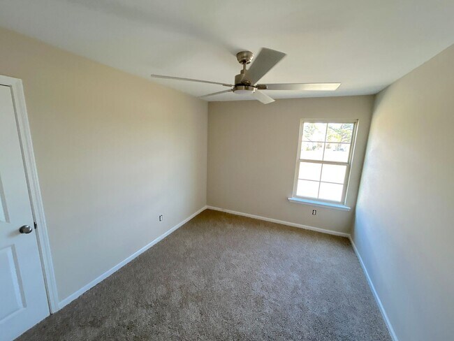 Building Photo - 2832 Epping Way Dr