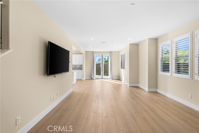 Building Photo - 102 Marisol St