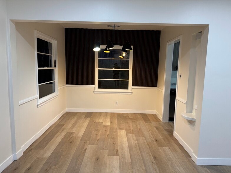 Building Photo - 13345 Burbank Blvd