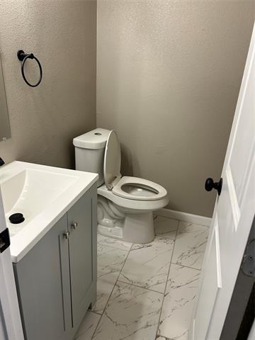 Building Photo - 2815 Hedgerow Dr