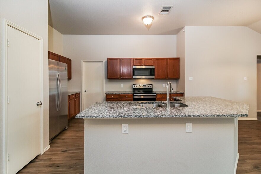 Building Photo - 1118 Partridge Dr