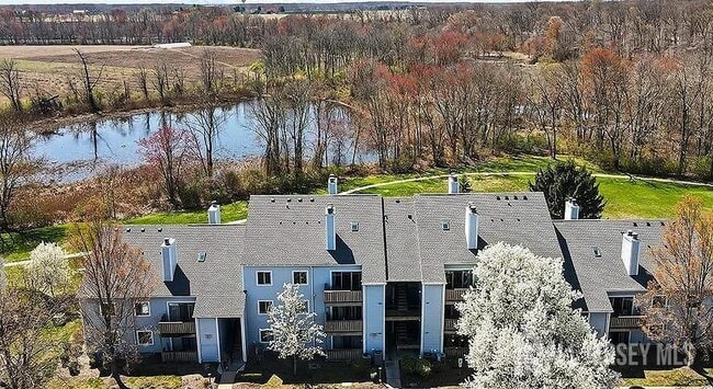 Primary Photo - 1010 Aspen Dr