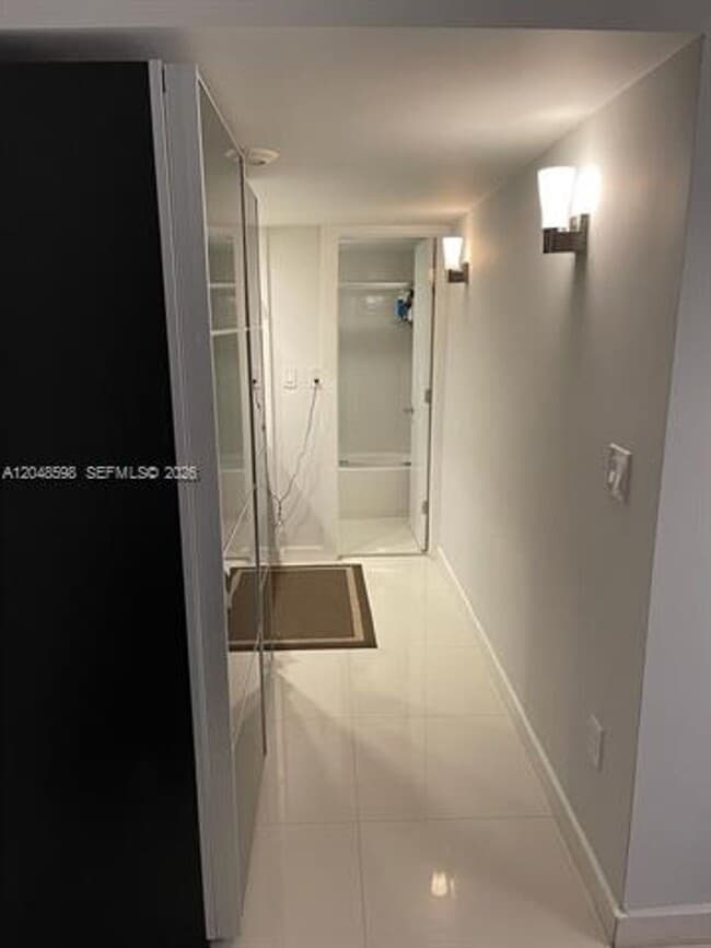 Building Photo - 5701 Collins Ave