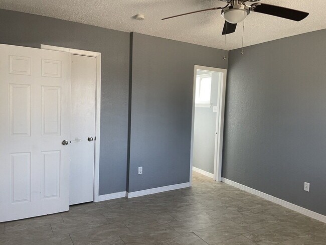 Building Photo - 8137 Staghorn Dr