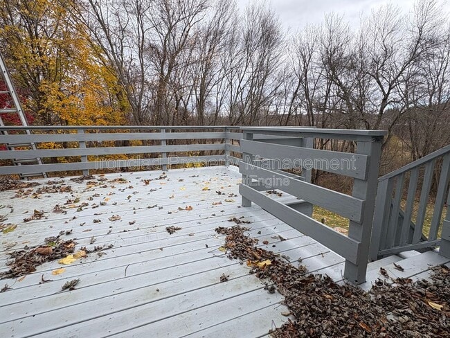 Building Photo - 15 Omo St