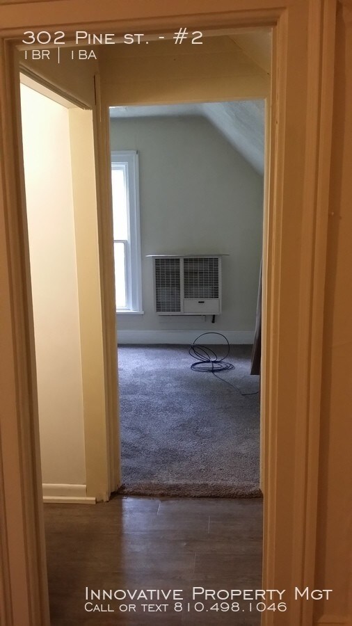 Building Photo - 302 Pine St