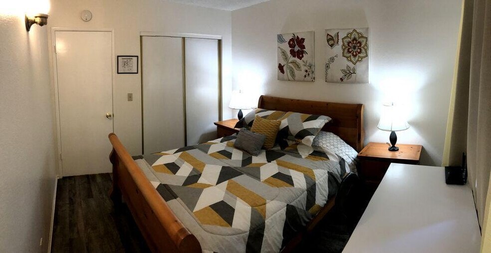 Building Photo - 73829 S Slope Dr