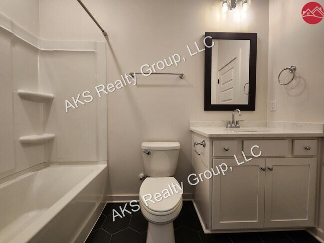 Building Photo - 1012 Windsor Dr