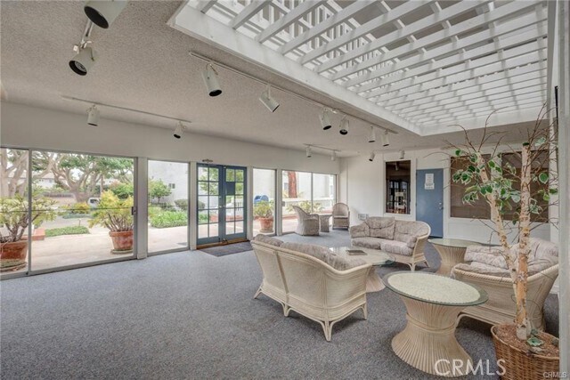 Building Photo - 824 Camino Real