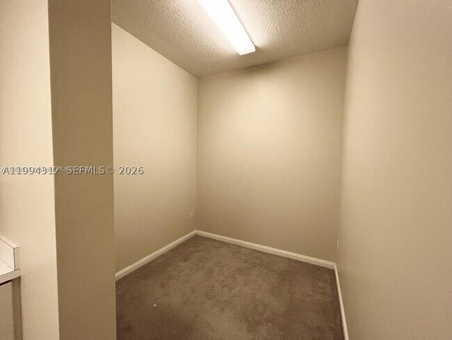 Building Photo - 5 FL-5