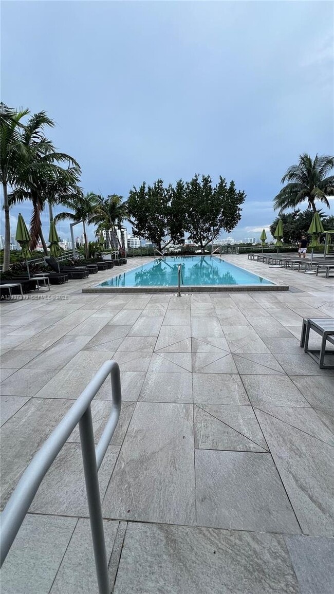 Building Photo - 2960 NE 207th St