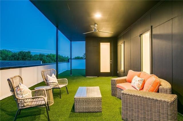 Building Photo - 5427 Melrose Ave