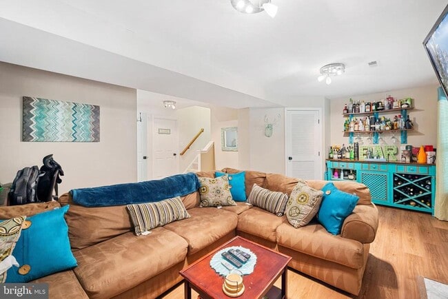 Building Photo - 2610 Grayton Ln