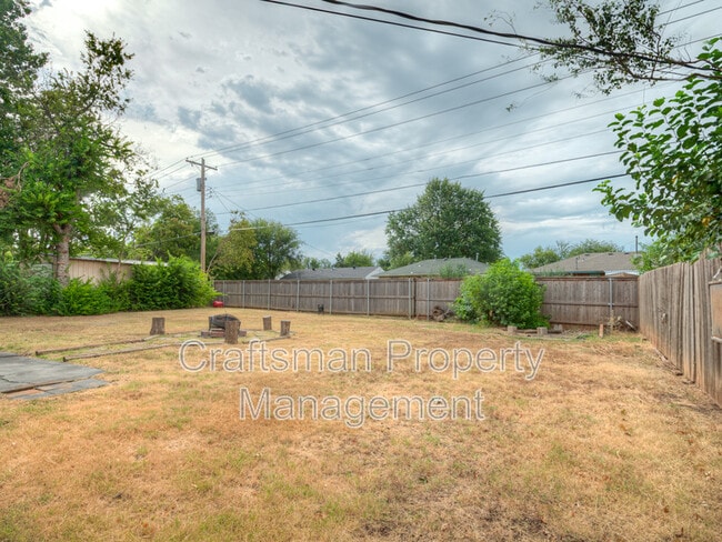 Building Photo - 1724 Churchill Way