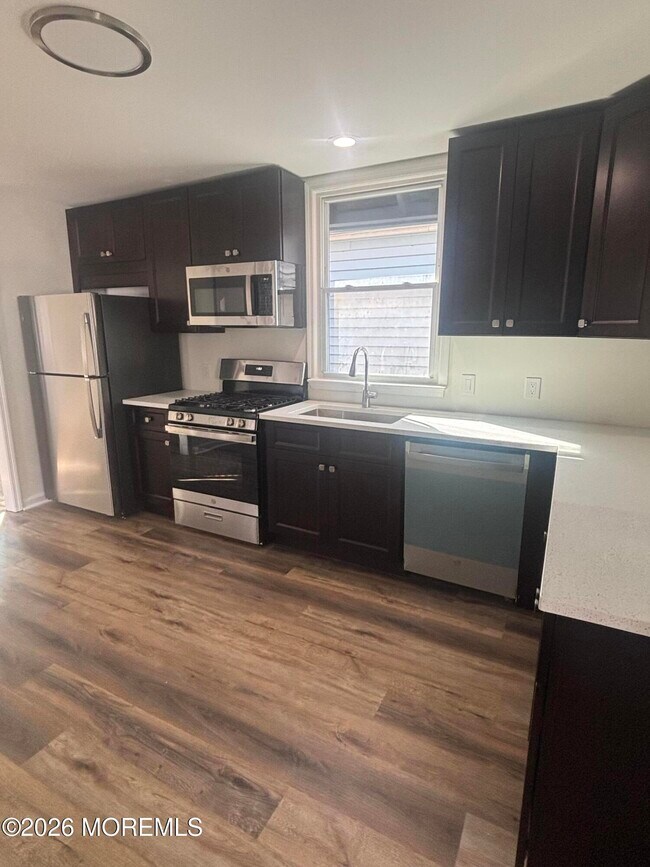 Building Photo - 25 Oceanview Ave