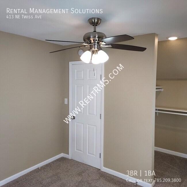 Building Photo - 413 NE Twiss Ave