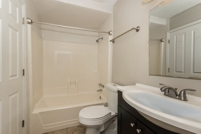 Building Photo - 141 Bill Stewart Blvd