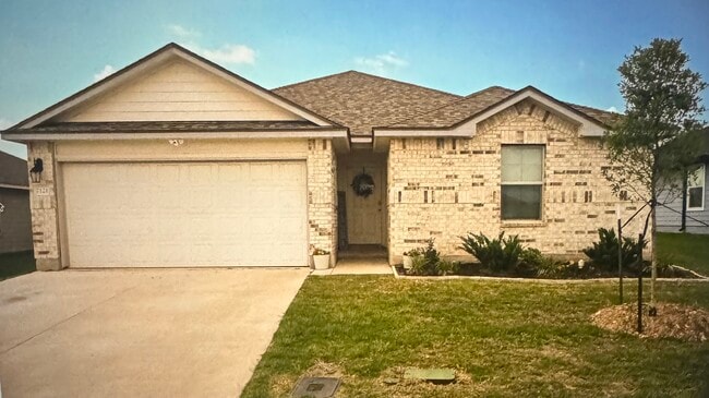 Primary Photo - 7121 Guadalupe Rd