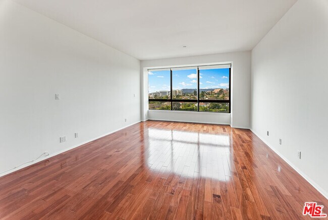 Building Photo - 10551 Wilshire Blvd